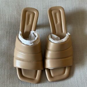 Vince Ceil Cappuccino Kitten Heel - Size 8